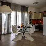 Isola 4*