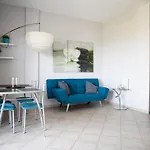 Isola 4*