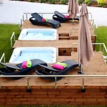 Isola شقة فندقية 4*