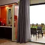 Isola Apart Otel