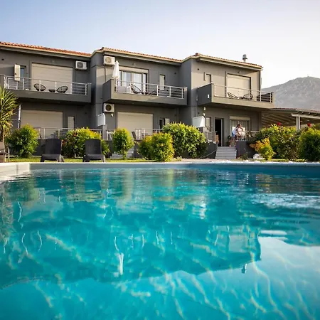 Isola Aparthotel Xylokastro