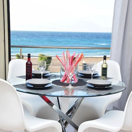 Isola Aparthotel *