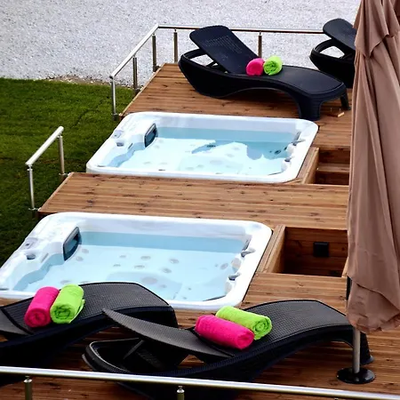 Isola Aparthotel Xylokastro