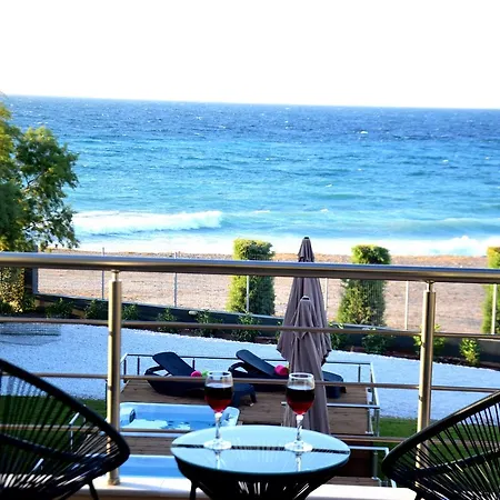 Isola Aparthotel *